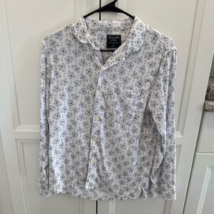 Abercrombie & Fitch white button up shirt